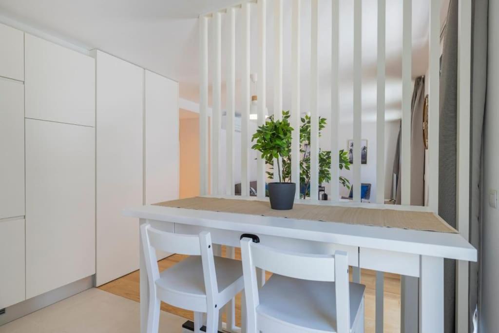 Campolide 2 Bedroom Delight By Innkeeper Lisbon Exterior photo
